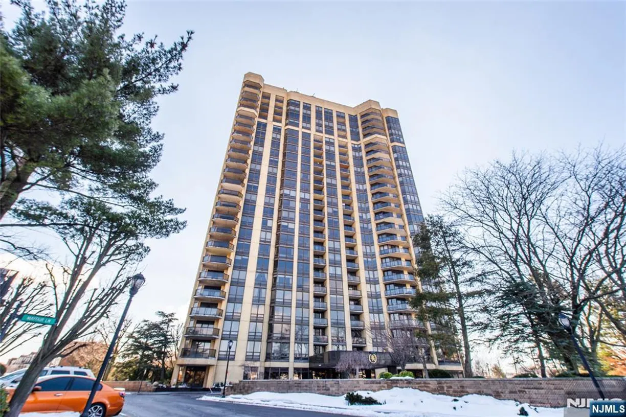 900 Palisade #18N, Fort Lee, NJ 07024 Property for sale