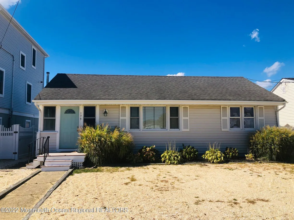Rockland/Orange/NJ Real Estate | View 179 4th Avenue | 3 Beds, 1 Bath