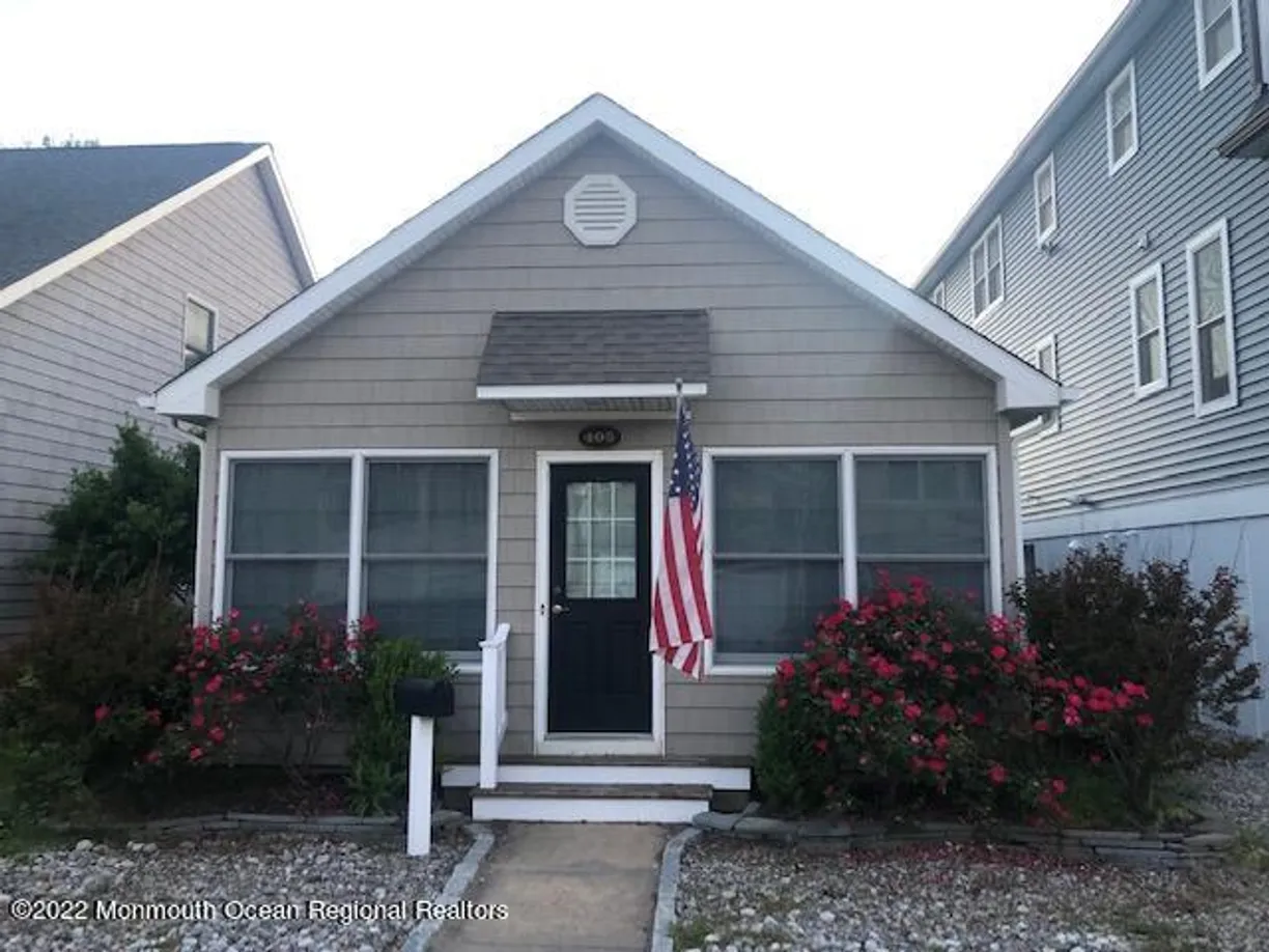 Rockland/Orange/NJ Real Estate | View 405 1st Avenue | 3 Beds, 2 Baths