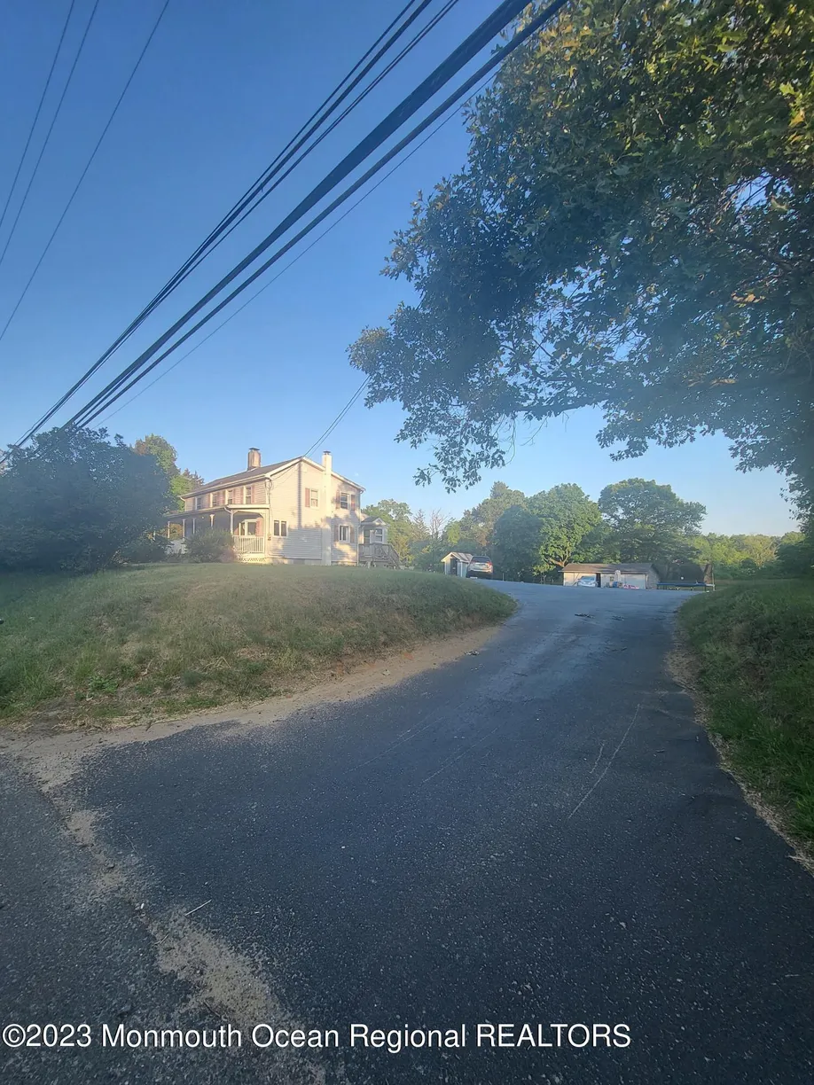 Rockland/Orange/NJ Real Estate | View 190 Route 33 | Listing