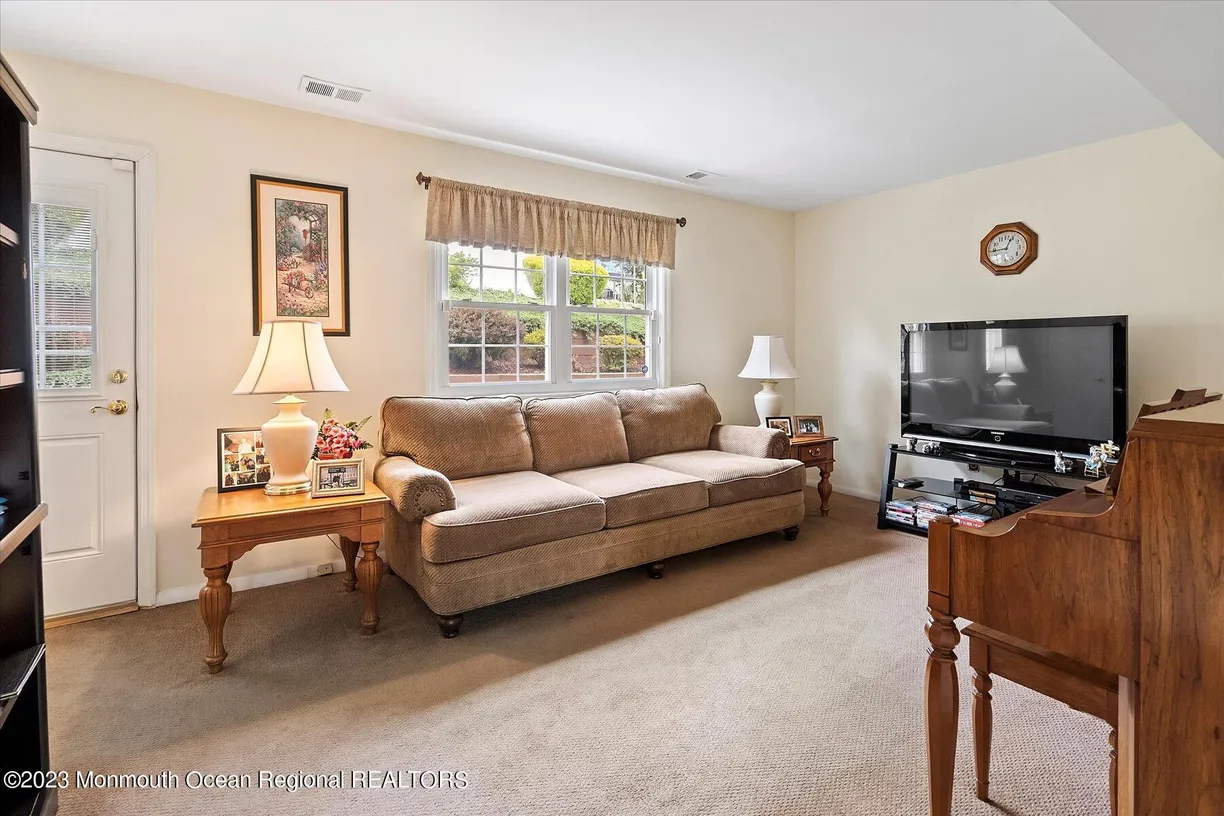Rockland/Orange/NJ Real Estate | View 49 Fanwood Drive | Listing | View 21