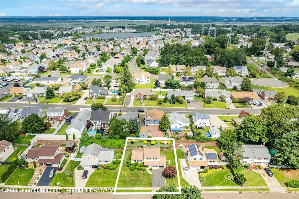 Rockland/Orange/NJ Real Estate | View 49 Fanwood Drive | Listing | View 2