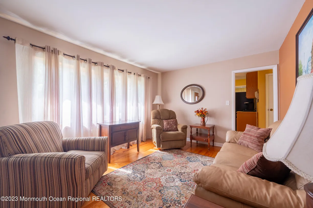 Rockland/Orange/NJ Real Estate | View 49 East End Avenue | Listing | View 7