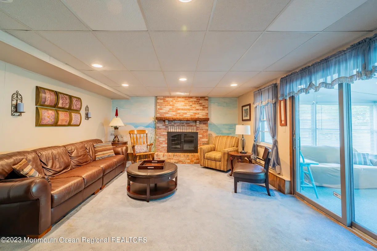 Rockland/Orange/NJ Real Estate | View 49 East End Avenue | Listing | View 20