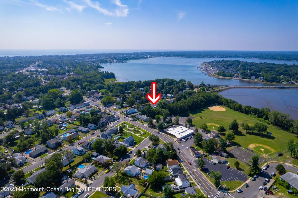 Rockland/Orange/NJ Real Estate | View 49 East End Avenue | Listing | View 44