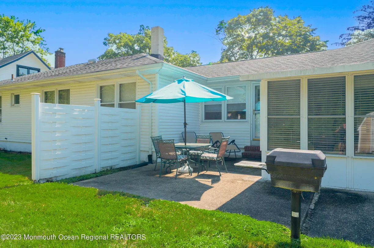 Rockland/Orange/NJ Real Estate | View 49 East End Avenue | Listing | View 37