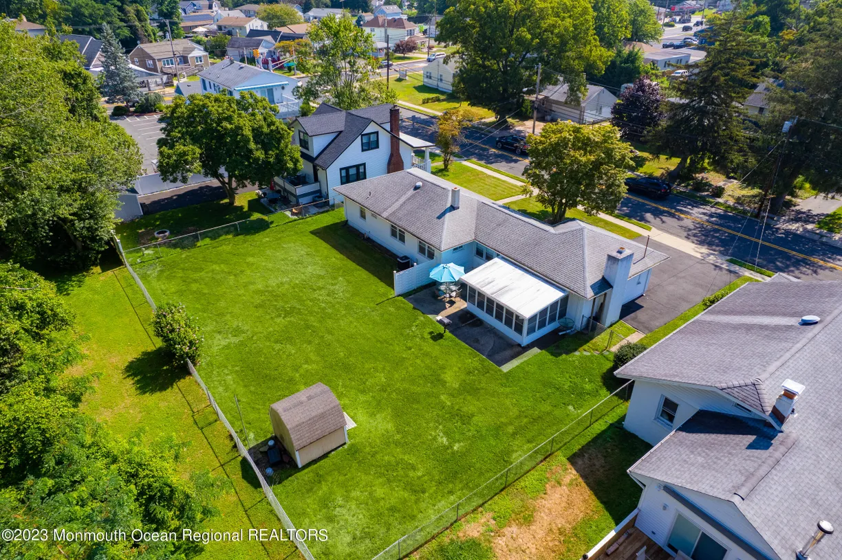 Rockland/Orange/NJ Real Estate | View 49 East End Avenue | Listing | View 40