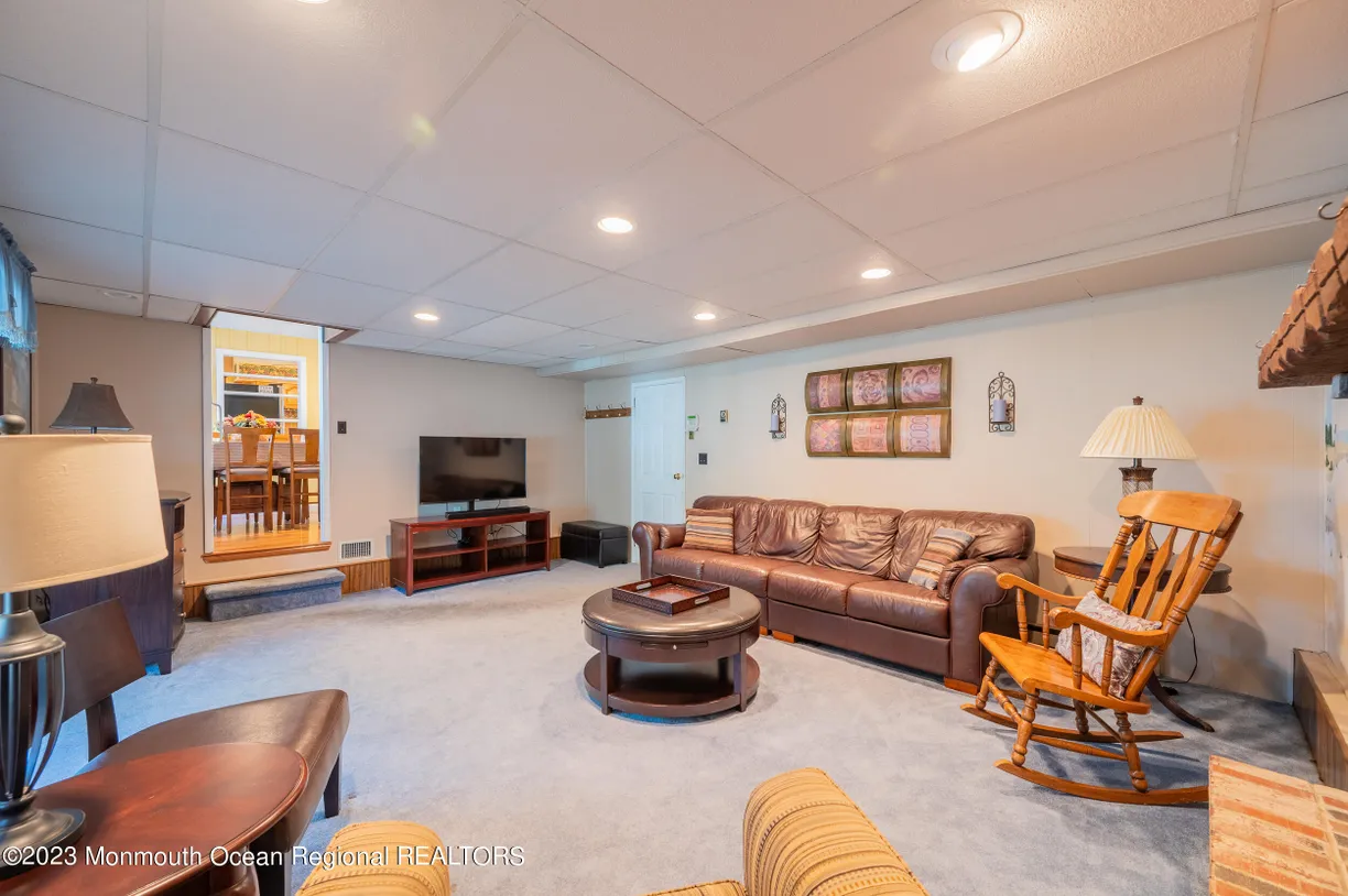 Rockland/Orange/NJ Real Estate | View 49 East End Avenue | Listing | View 22