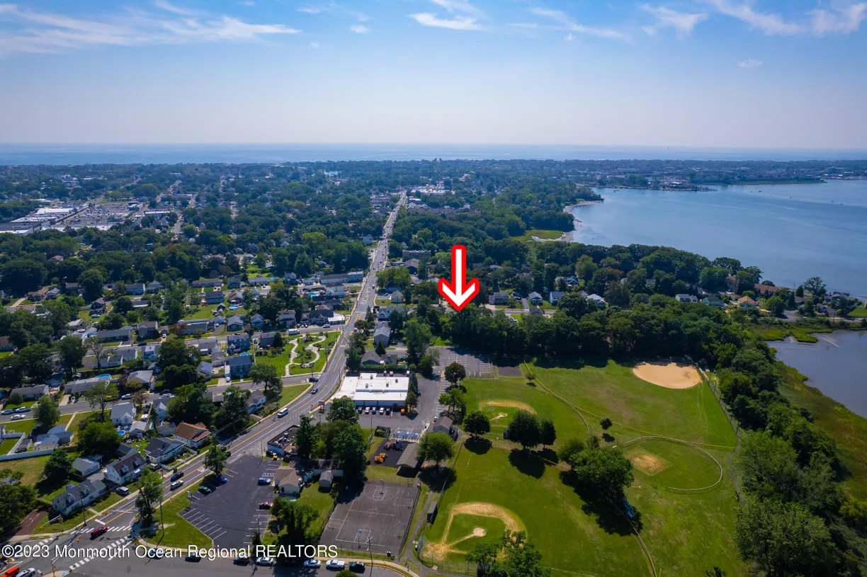 Rockland/Orange/NJ Real Estate | View 49 East End Avenue | Listing | View 43