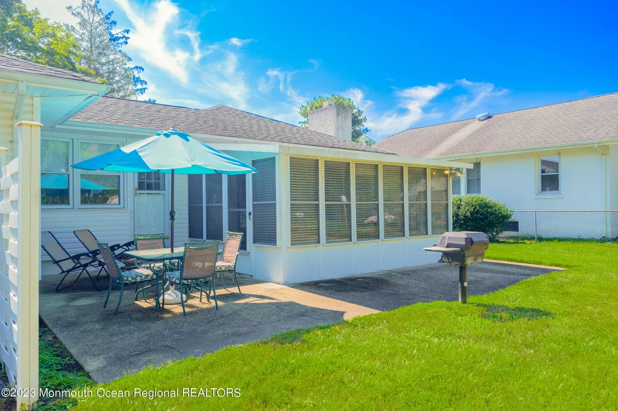 Rockland/Orange/NJ Real Estate | View 49 East End Avenue | Listing | View 38