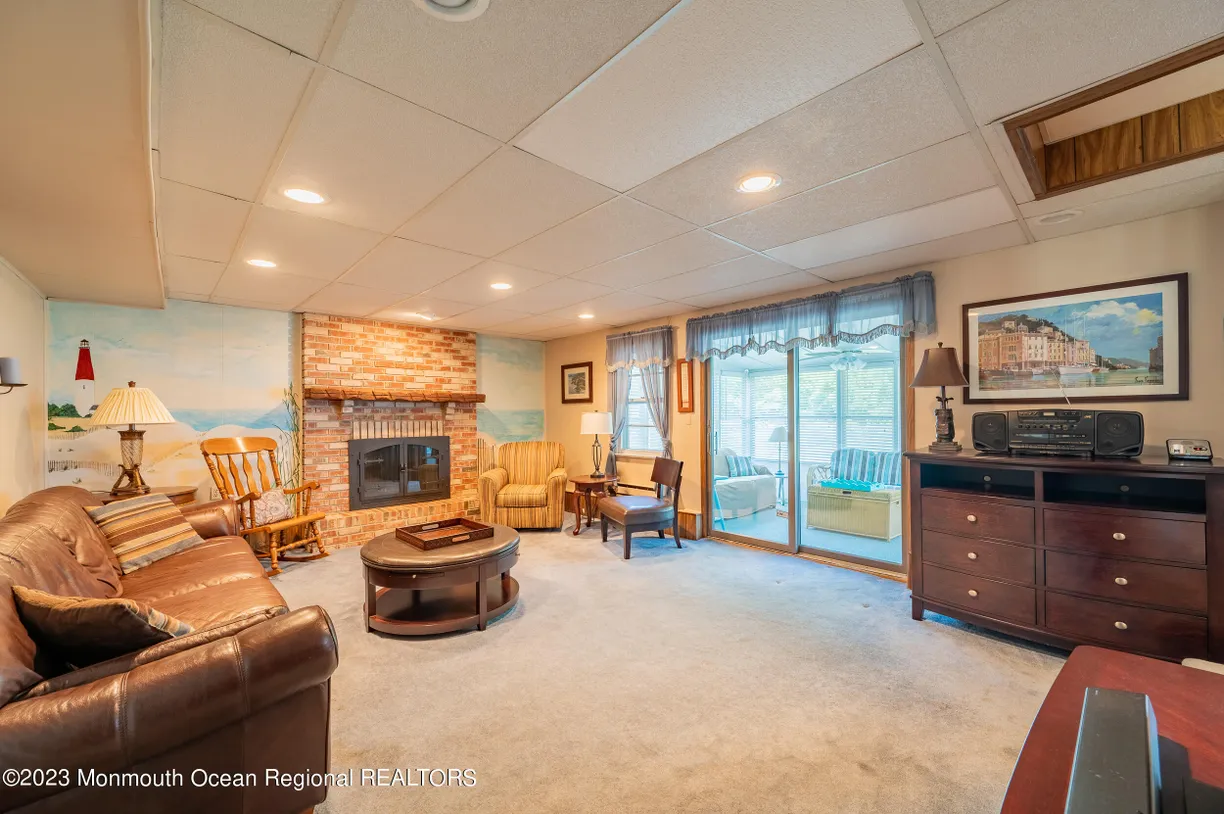 Rockland/Orange/NJ Real Estate | View 49 East End Avenue | Listing | View 19