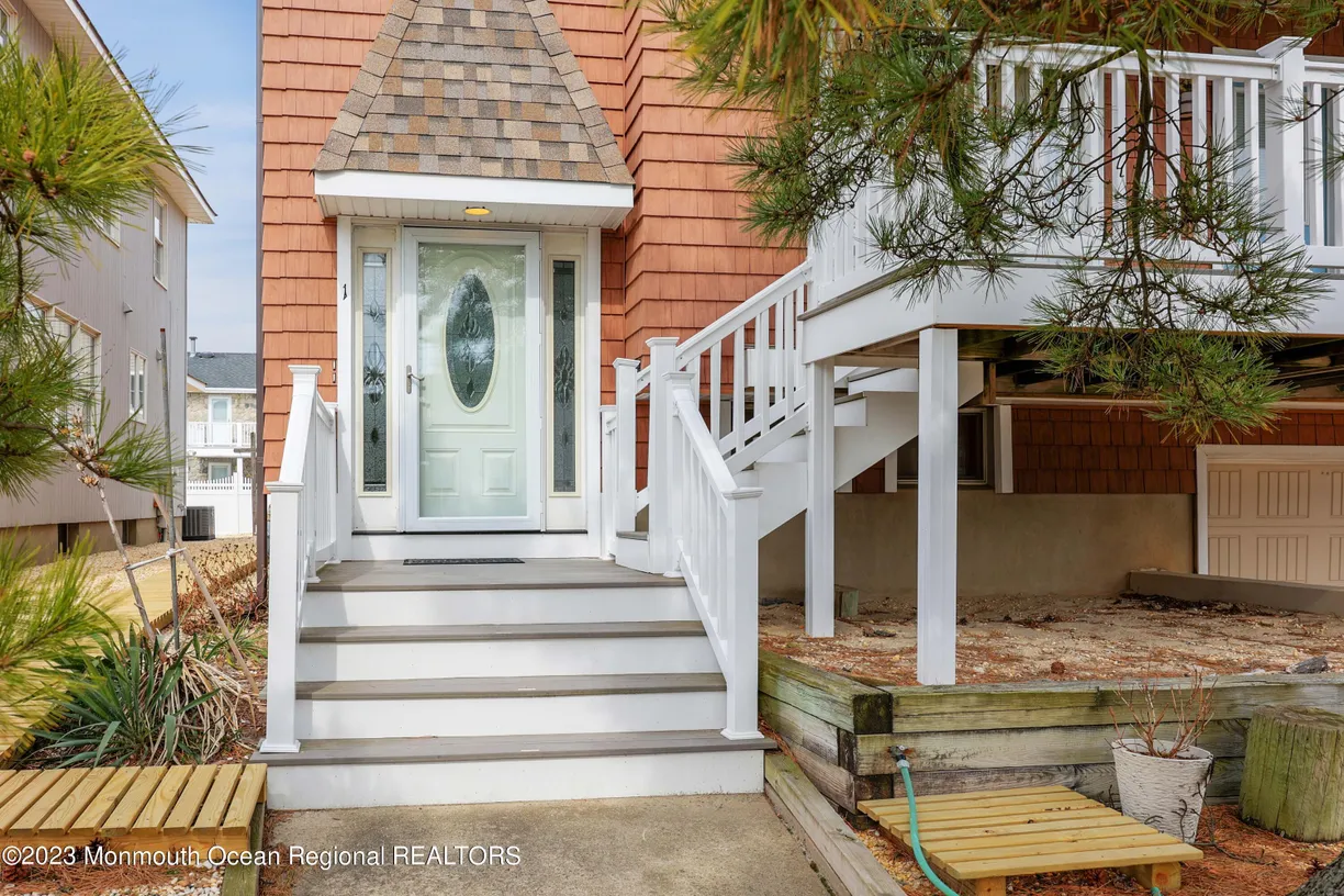 Rockland/Orange/NJ Real Estate | View 1 New Jersey Avenue, 2 | 3 Beds, 2 Baths