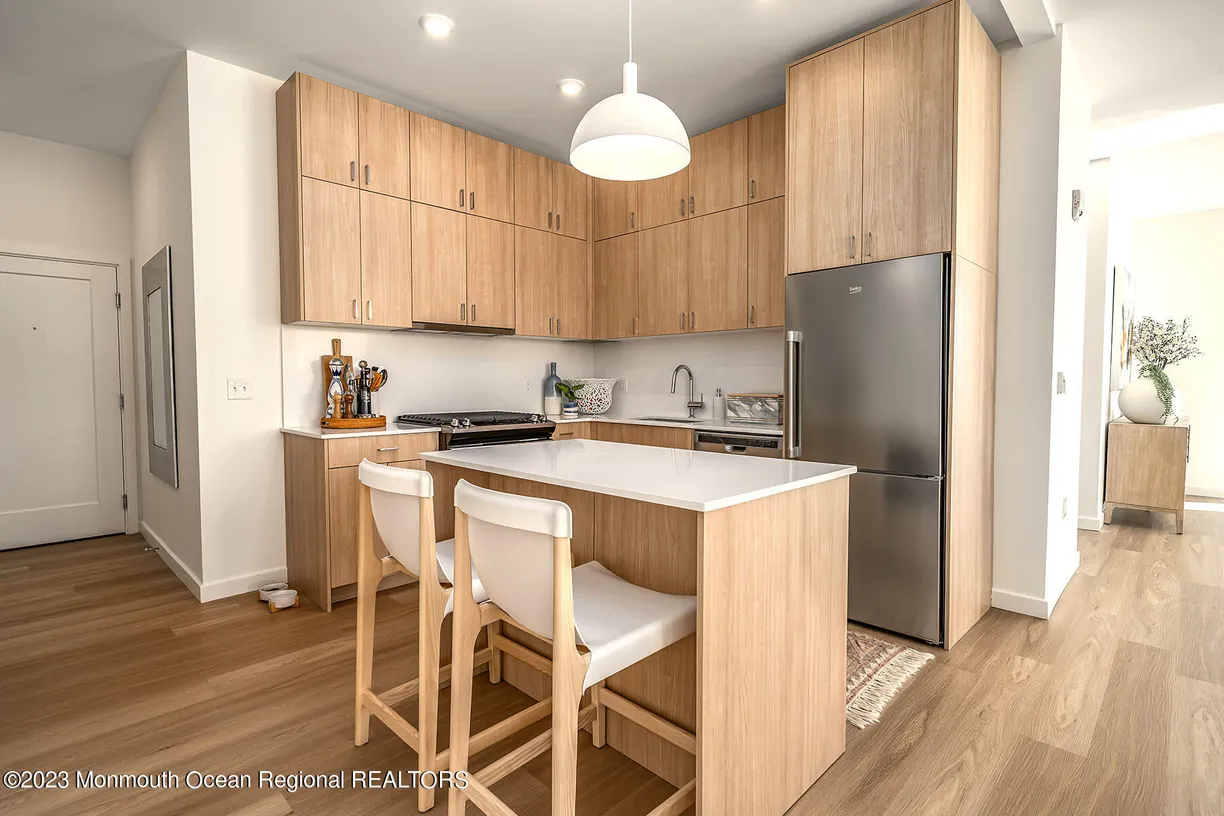 Rockland/Orange/NJ Real Estate | View 301 Main Street, 207 | 2 Beds, 2 Baths