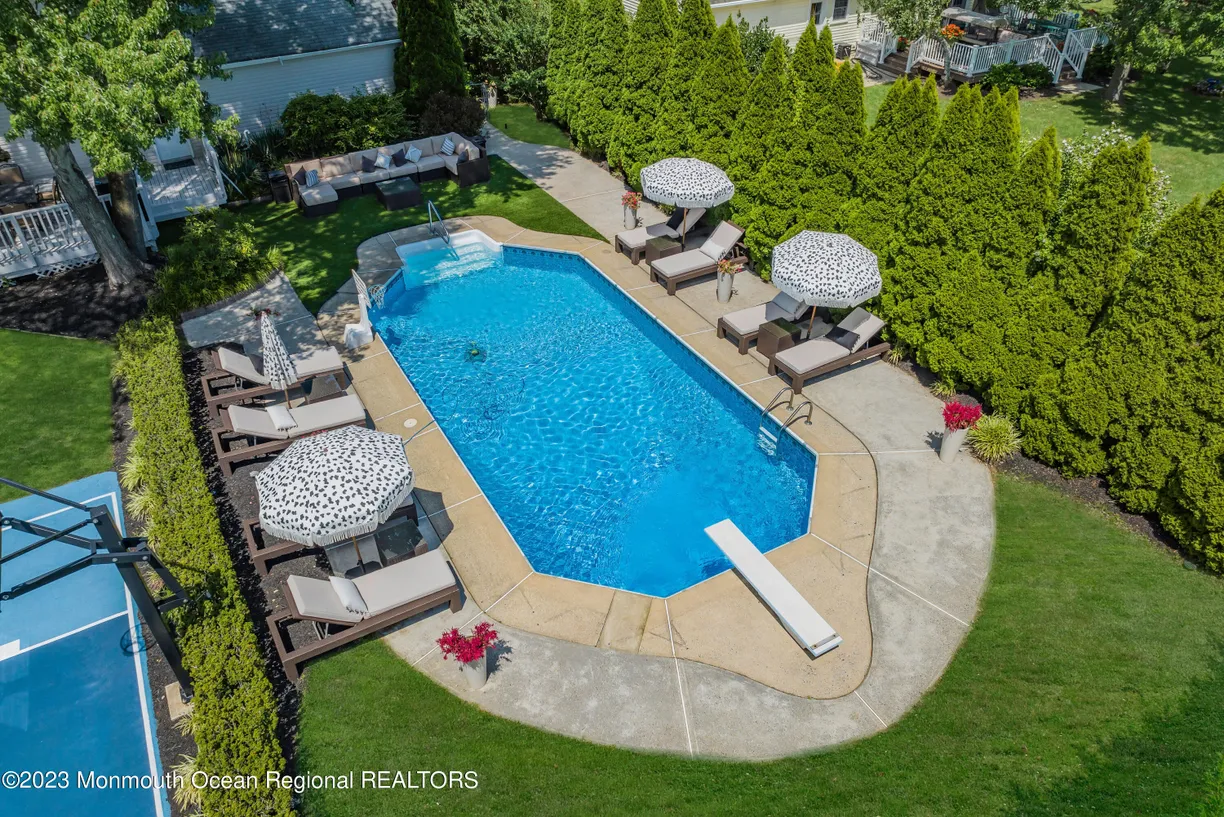 Rockland/Orange/NJ Real Estate | View 80 Cooper Avenue | 4 Beds, 4 Baths