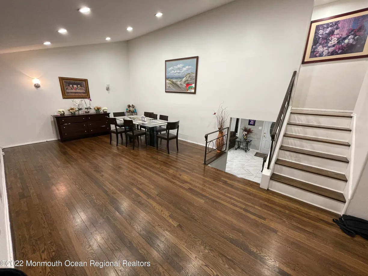 Rockland/Orange/NJ Real Estate | View 710 W Park Avenue | Listing