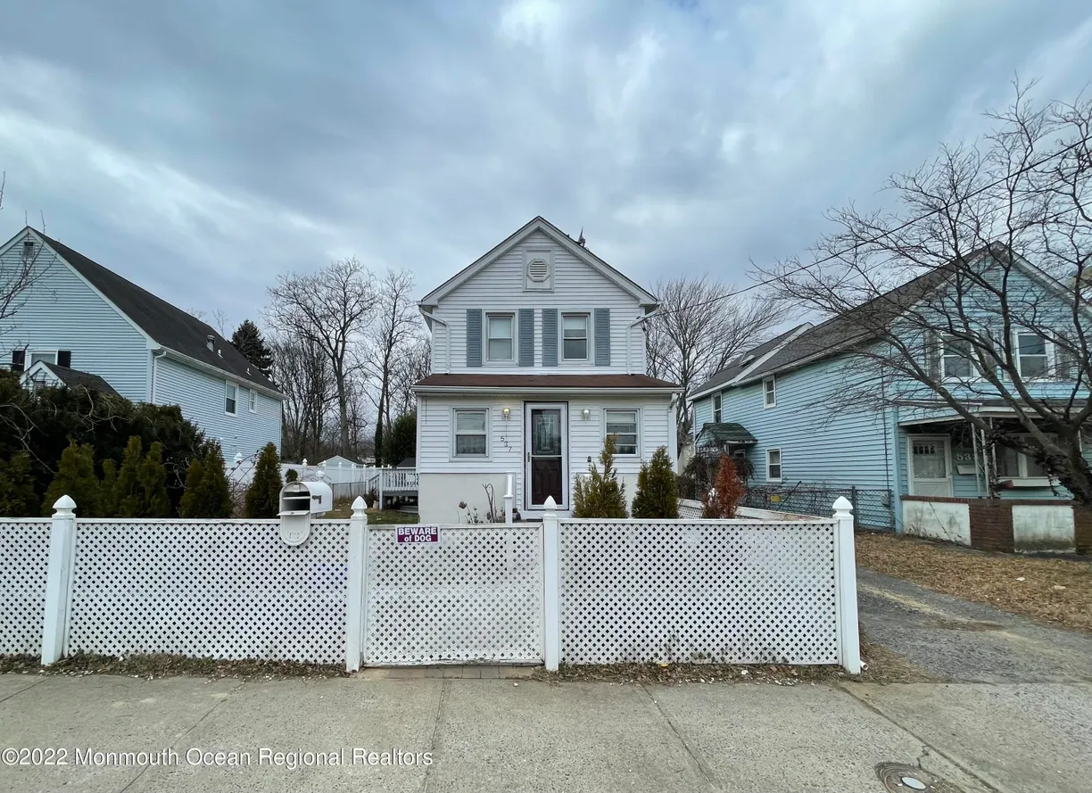 Rockland/Orange/NJ Real Estate | View 537 Winter Street | 3 Beds, 2 Baths