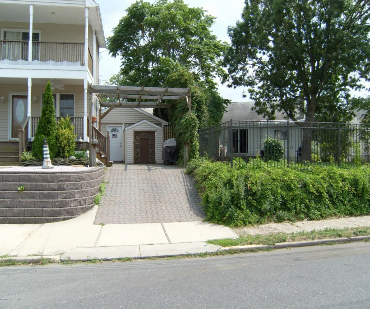 Rockland/Orange/NJ Real Estate | View 327 New Bedford Road, Cottage | 1 Bath