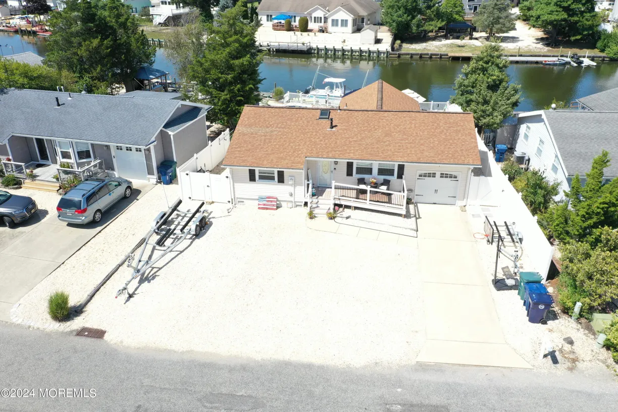 Rockland/Orange/NJ Real Estate | View 26 Hunter Drive | 3 Beds, 1 Bath