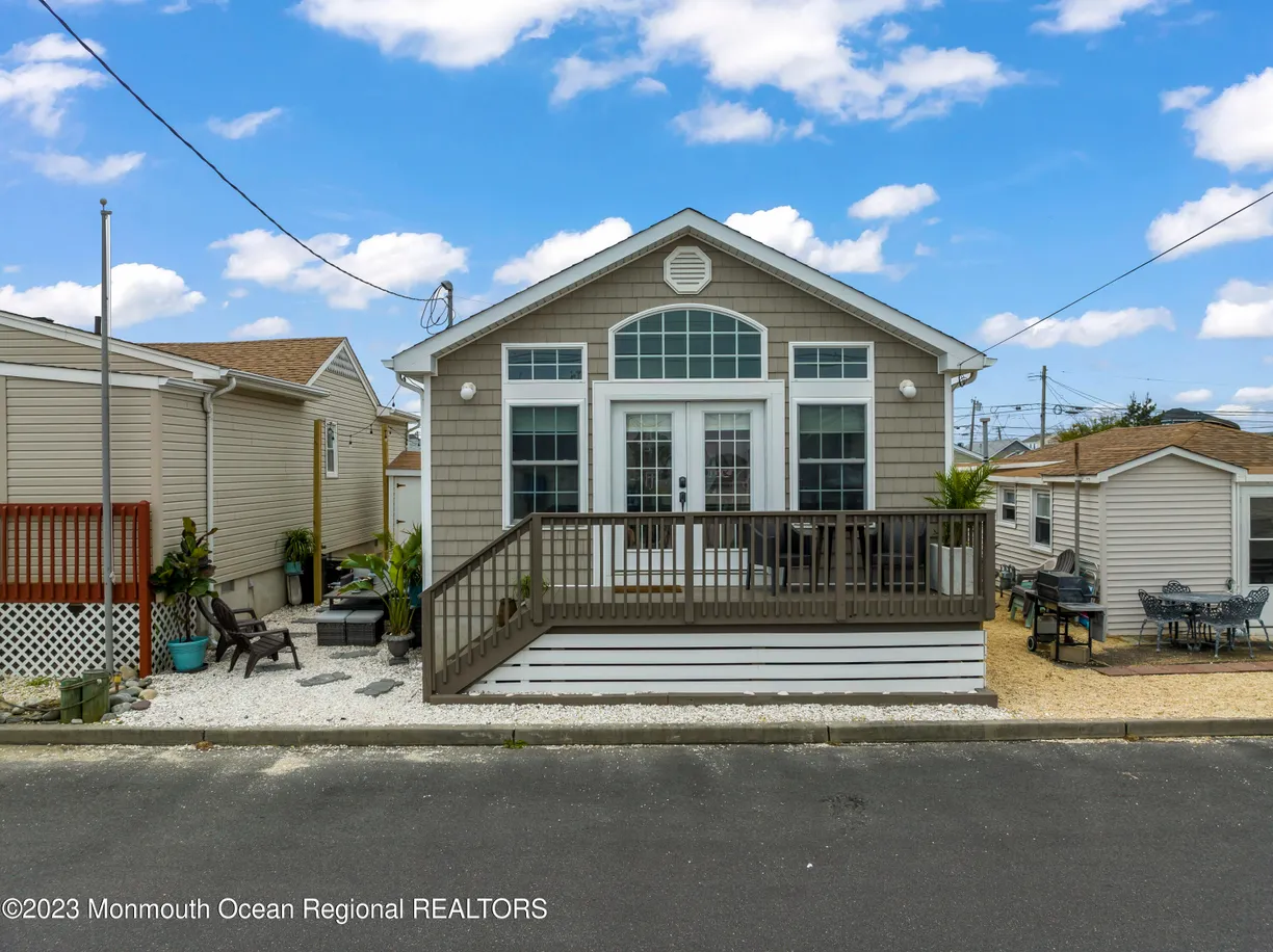 Rockland/Orange/NJ Real Estate | View 19 1st Lane, 7 | Listing