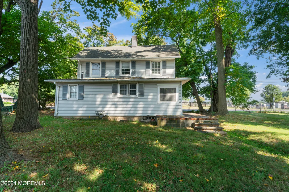 Rockland/Orange/NJ Real Estate | View 185 Monmouth Road | Listing