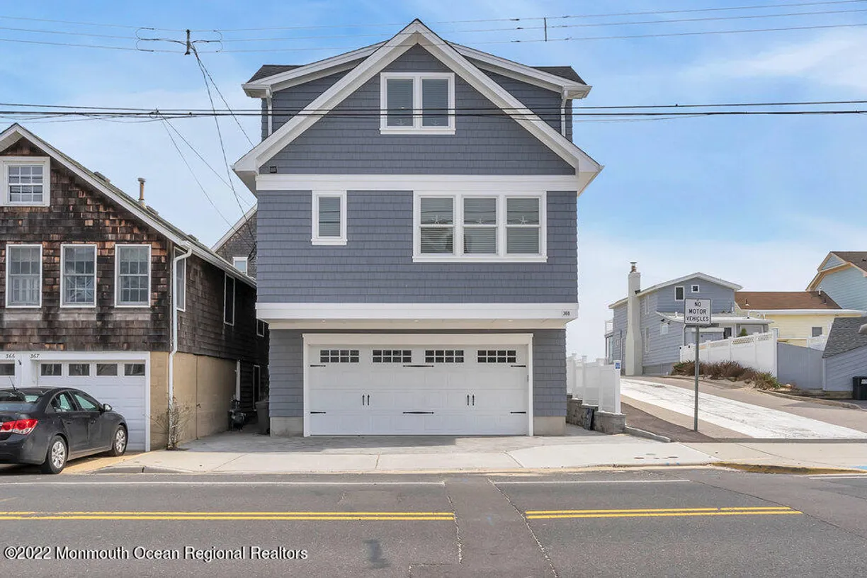Rockland/Orange/NJ Real Estate | View 368 1st Avenue | 3 Beds, 3 Baths