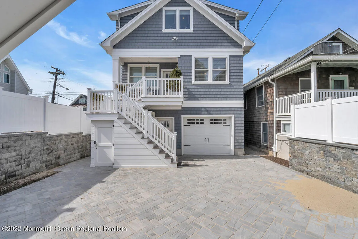 Rockland/Orange/NJ Real Estate | View 368 1st Avenue | Listing