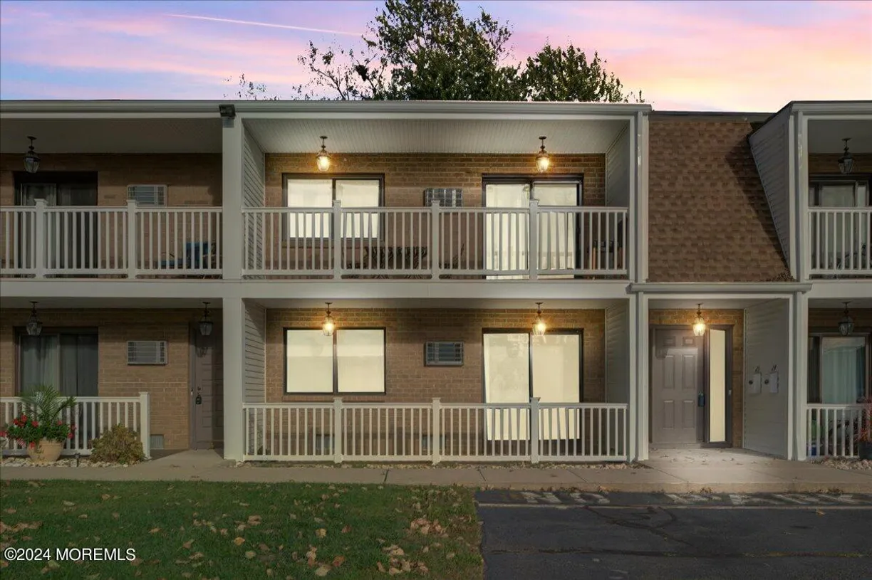 Rockland/Orange/NJ Real Estate | View 119 Avery Avenue, J26 | 1 Bed, 1 Bath