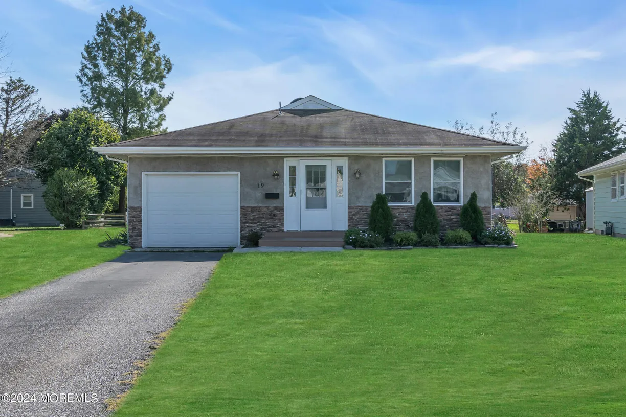 Rockland/Orange/NJ Real Estate | View 19 Cheddar Pink Cv Cove | 2 Beds, 1 Bath