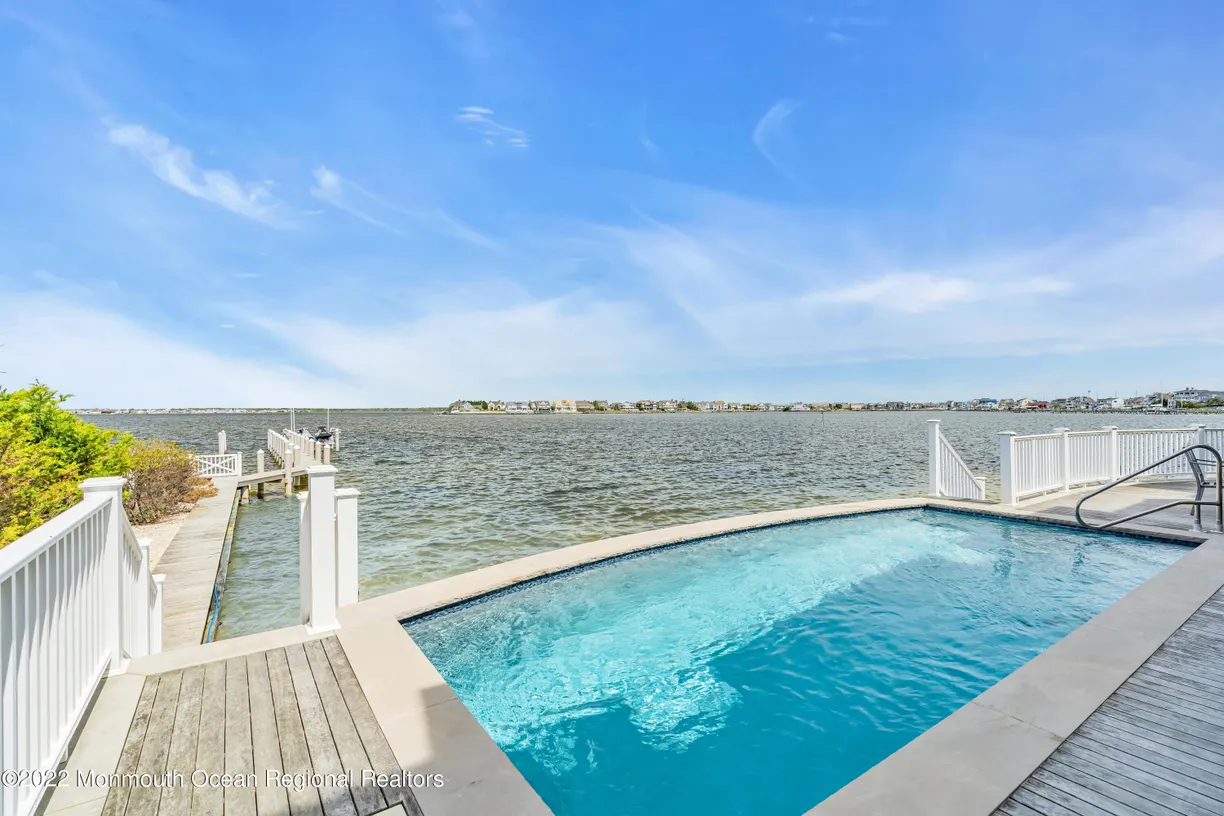 Rockland/Orange/NJ Real Estate | View 459 Normandy Drive | Listing