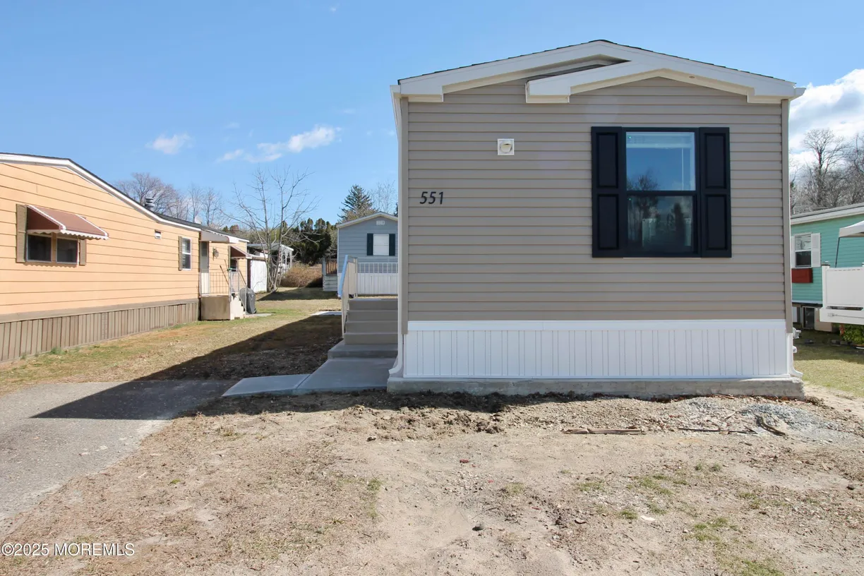 Rockland/Orange/NJ Real Estate | View 551 Lane F | 2 Beds, 2 Baths