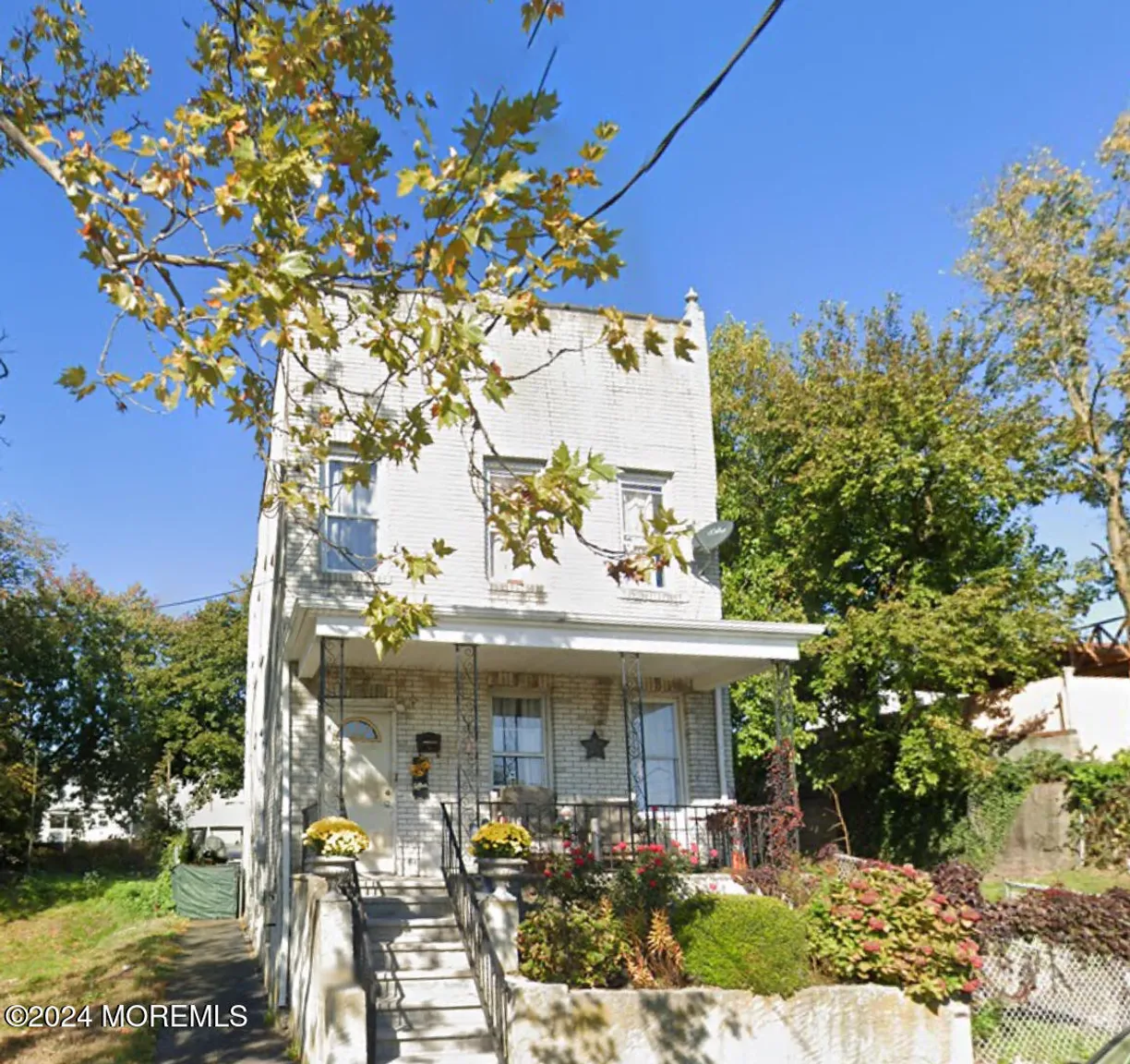 Rockland/Orange/NJ Real Estate | View 397 Rector Street | 2 Beds, 1 Bath