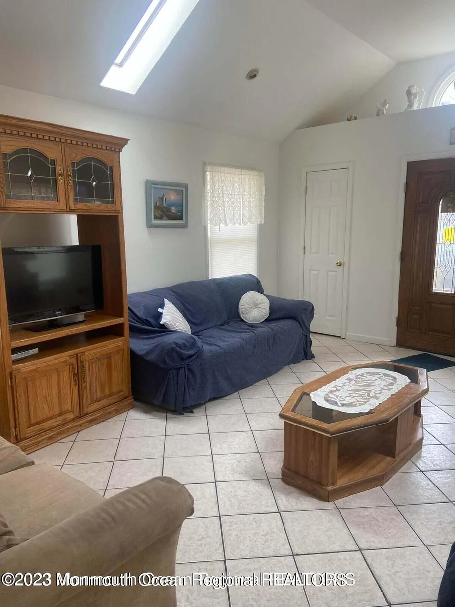 Rockland/Orange/NJ Real Estate | View 17 Danby Place | Listing