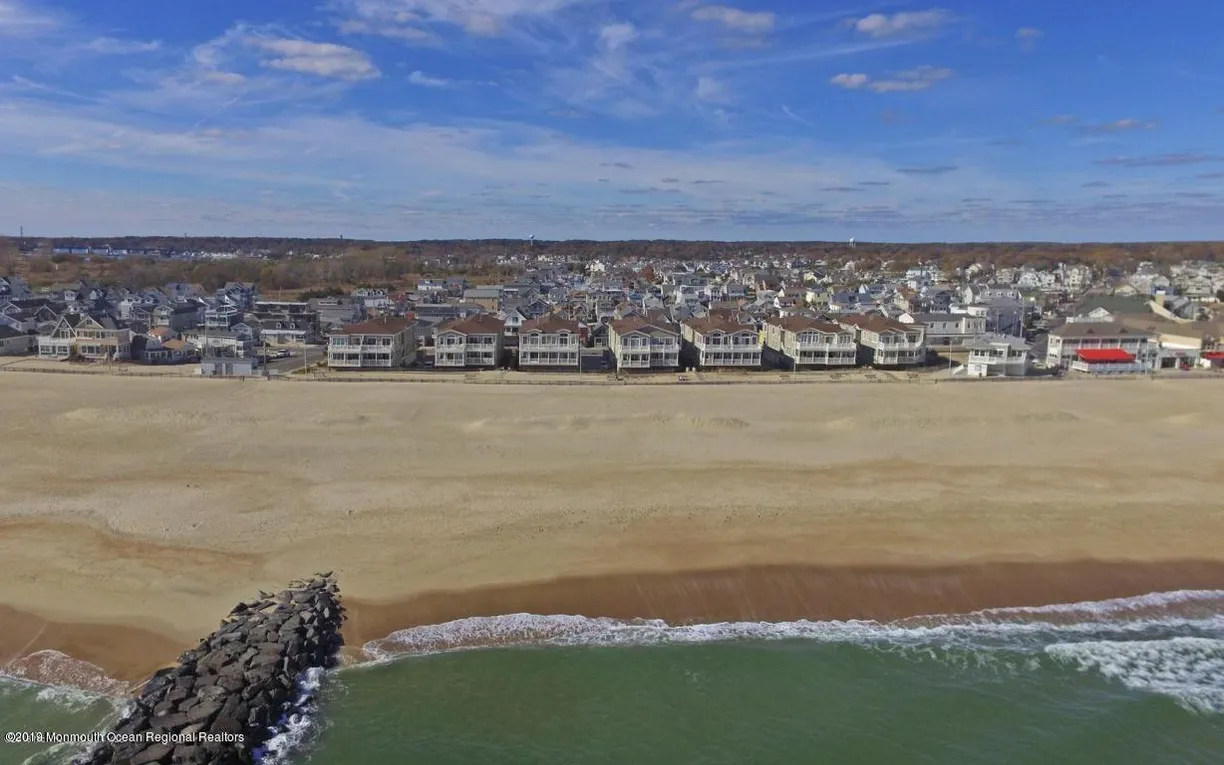 Rockland/Orange/NJ Real Estate | View 239-4 Beach Front | Listing