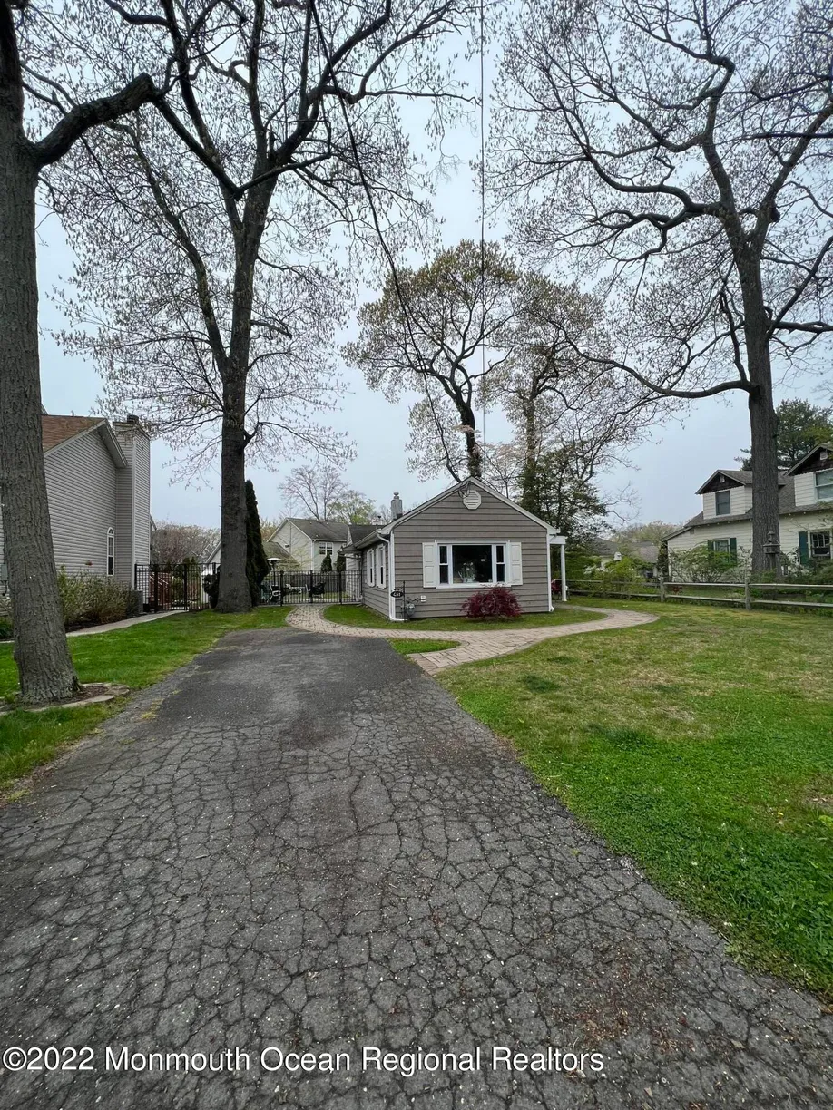 Rockland/Orange/NJ Real Estate | View 451 Harnell Avenue | Listing