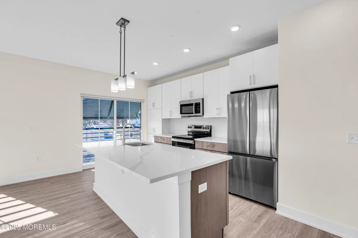 Rockland/Orange/NJ Real Estate | View 19 Carr Avenue, 303 | Listing