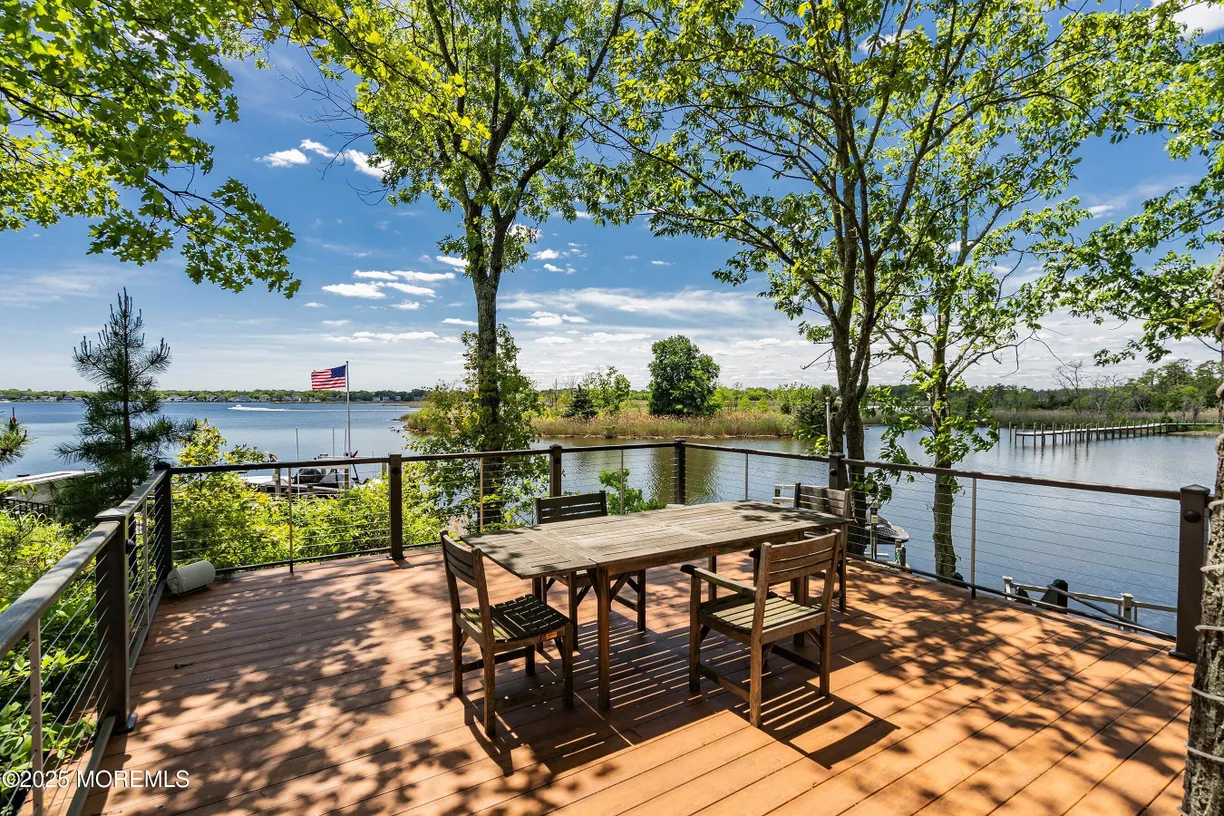 Rockland/Orange/NJ Real Estate | View 111 Princeton Avenue | 5 Beds, 4 Baths