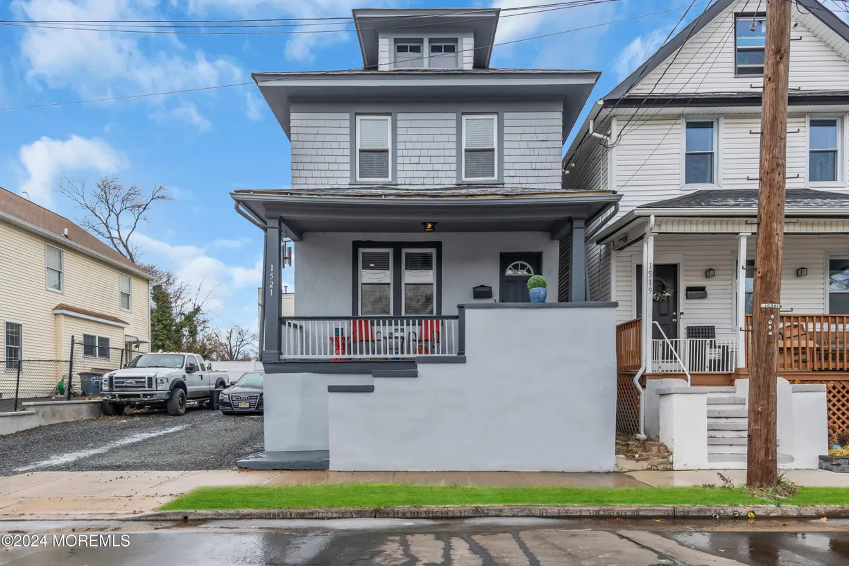 Rockland/Orange/NJ Real Estate | View 1521 Summerfield Avenue | 3 Beds, 2 Baths