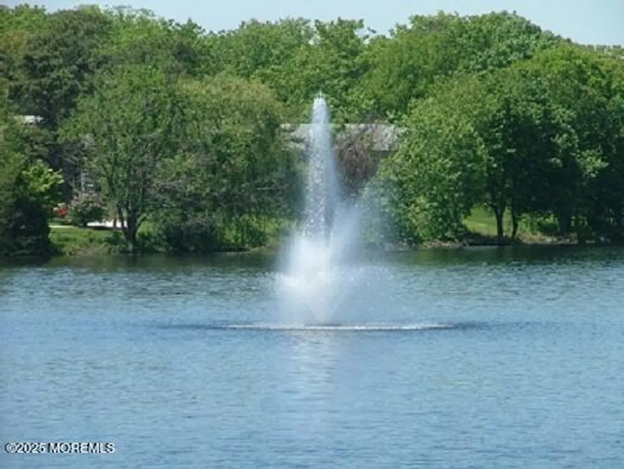 Rockland/Orange/NJ Real Estate | View 206 Huntington Drive, B | 2 Beds, 2 Baths