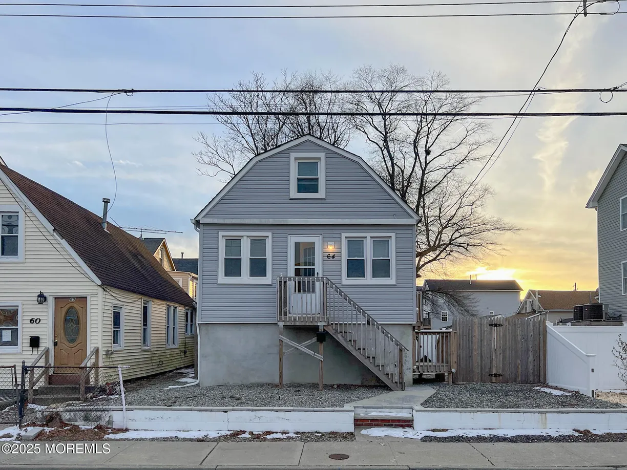 Rockland/Orange/NJ Real Estate | View 64 Center Avenue | 2 Beds, 1 Bath