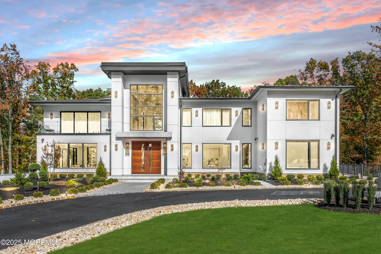 Rockland/Orange/NJ Real Estate | View 48 Cedar Drive | Listing