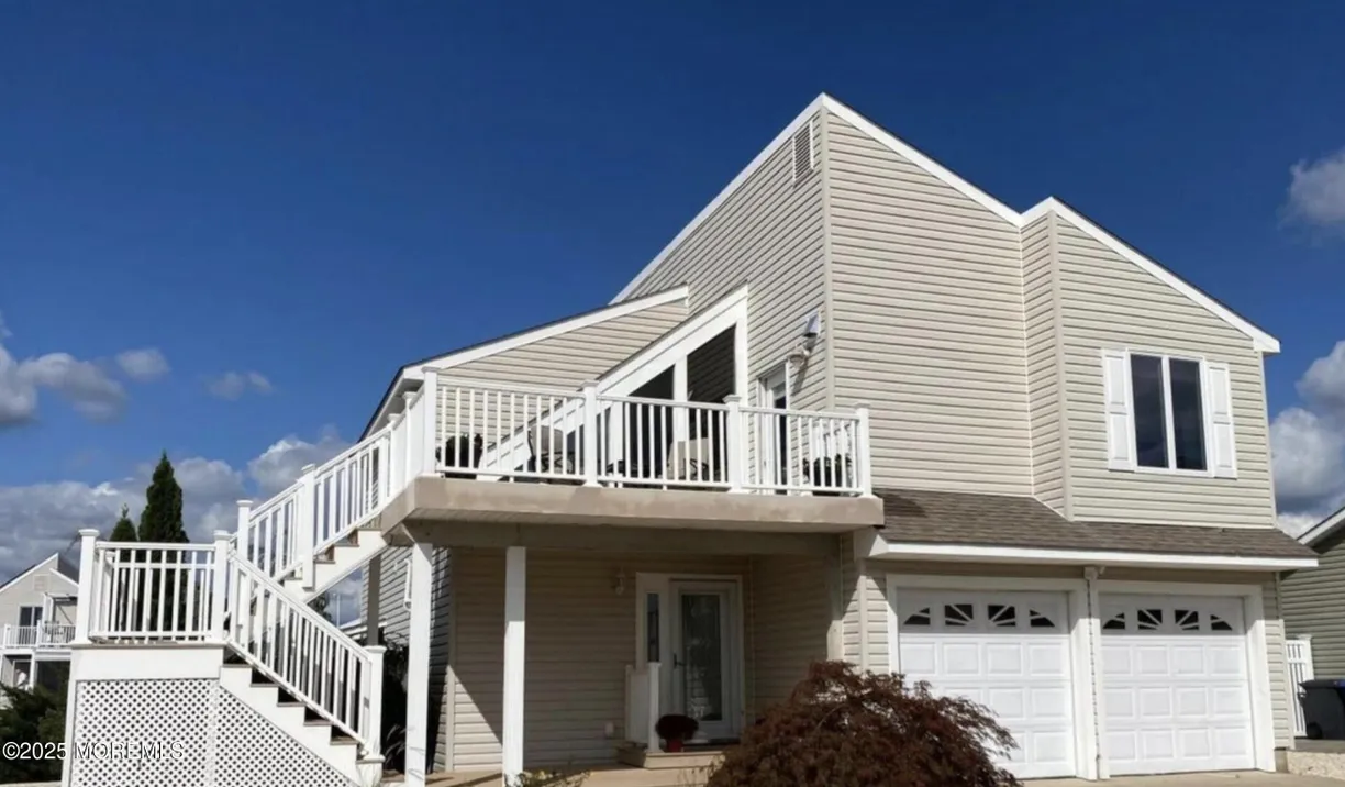Rockland/Orange/NJ Real Estate | View 104 Catherine Lane | 3 Beds, 2 Baths