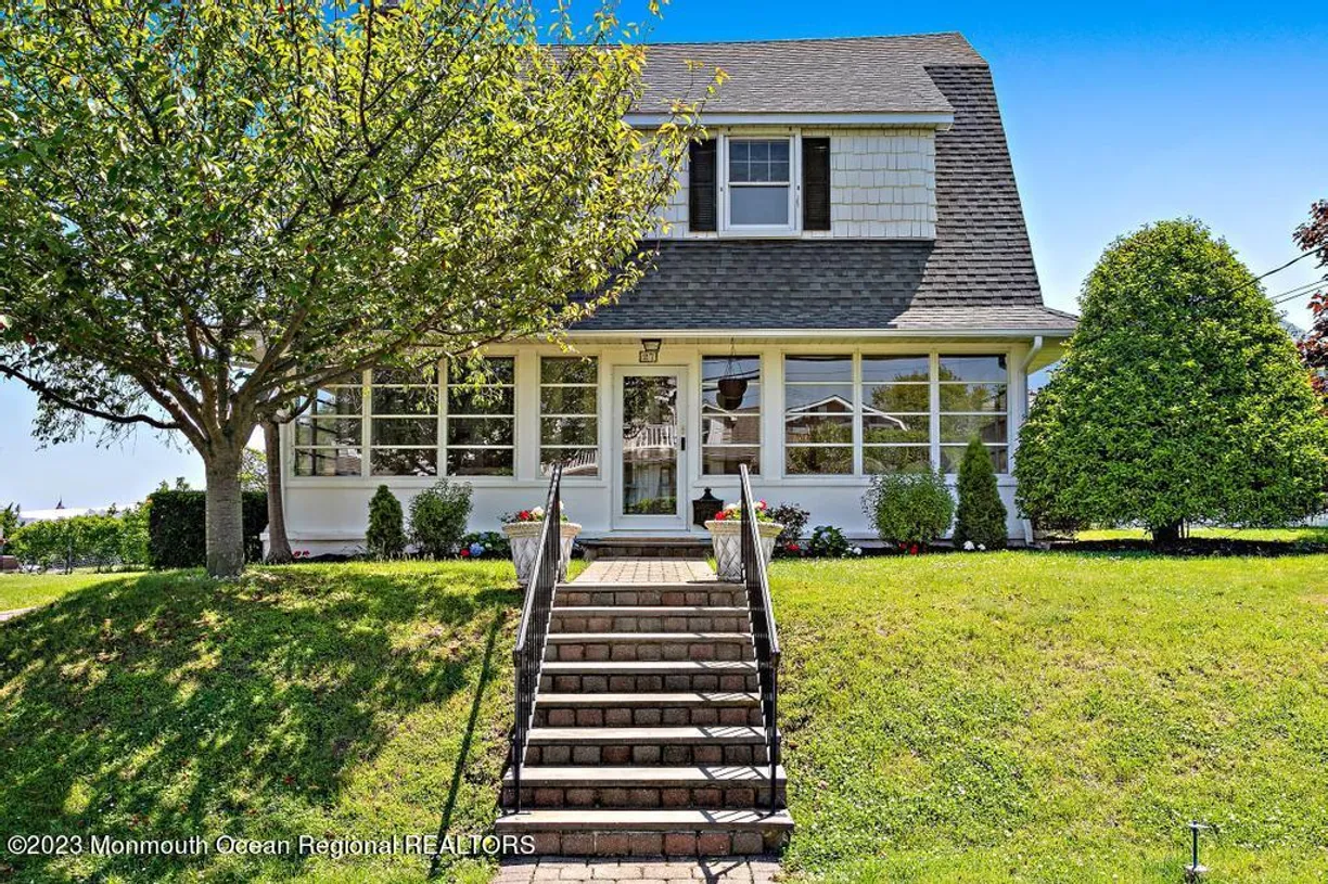 Rockland/Orange/NJ Real Estate | View 27 Shrewsbury Drive | Listing