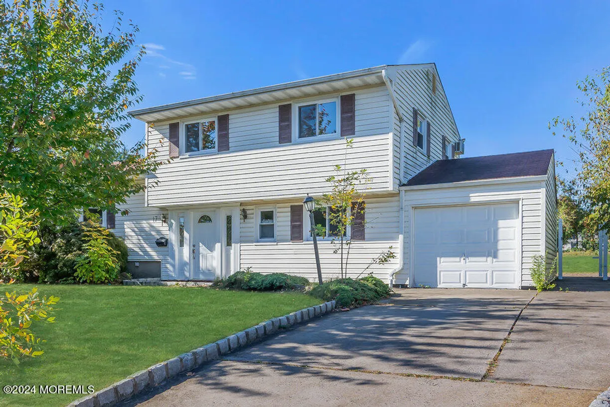 Rockland/Orange/NJ Real Estate | View 17 Norton Road | 4 Beds, 2 Baths