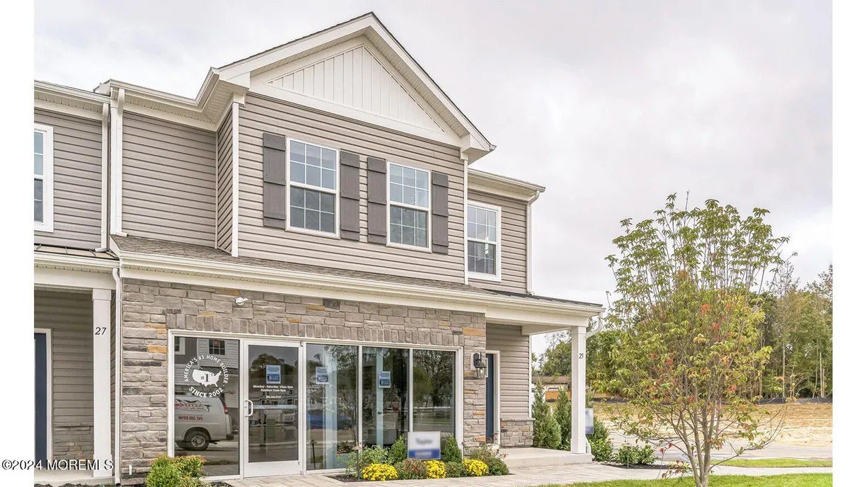 Rockland/Orange/NJ Real Estate | View 11 Penny Lane | 3 Beds, 2 Baths
