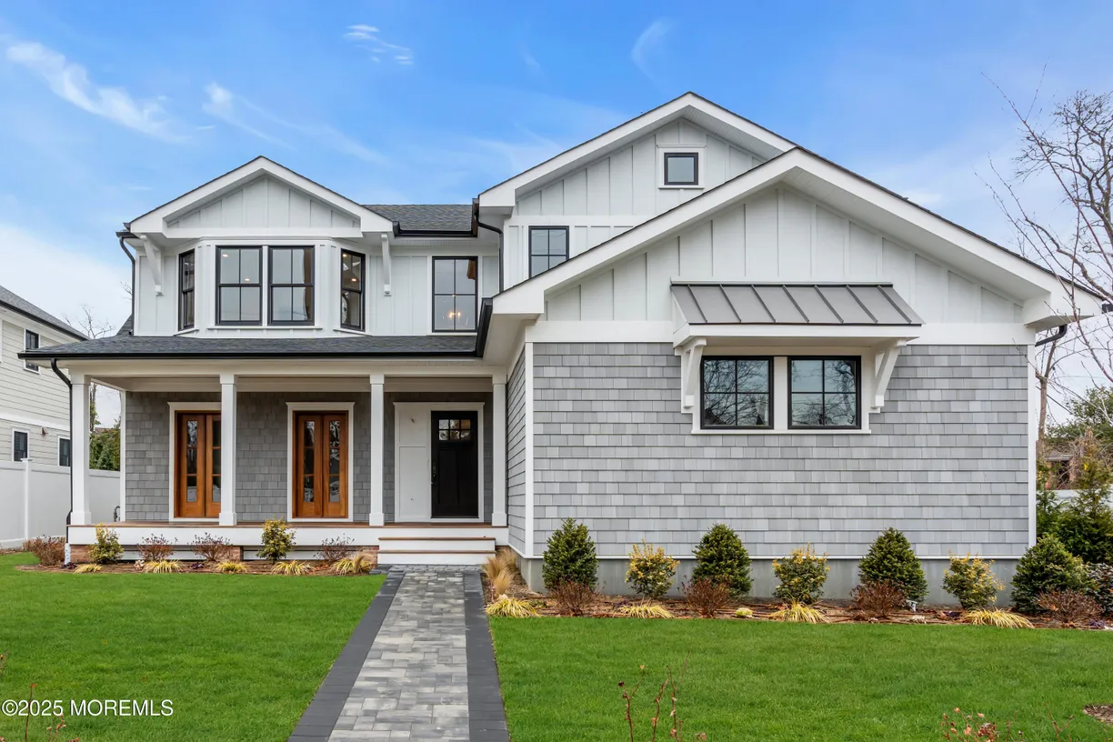 Rockland/Orange/NJ Real Estate | View 554 Church Street | 5 Beds, 5 Baths