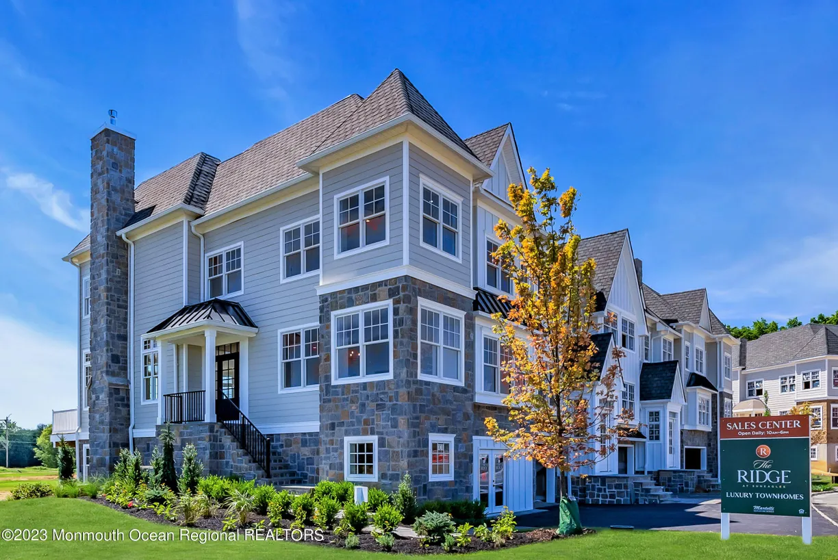 Rockland/Orange/NJ Real Estate | View 176 Eagle Way | Listing