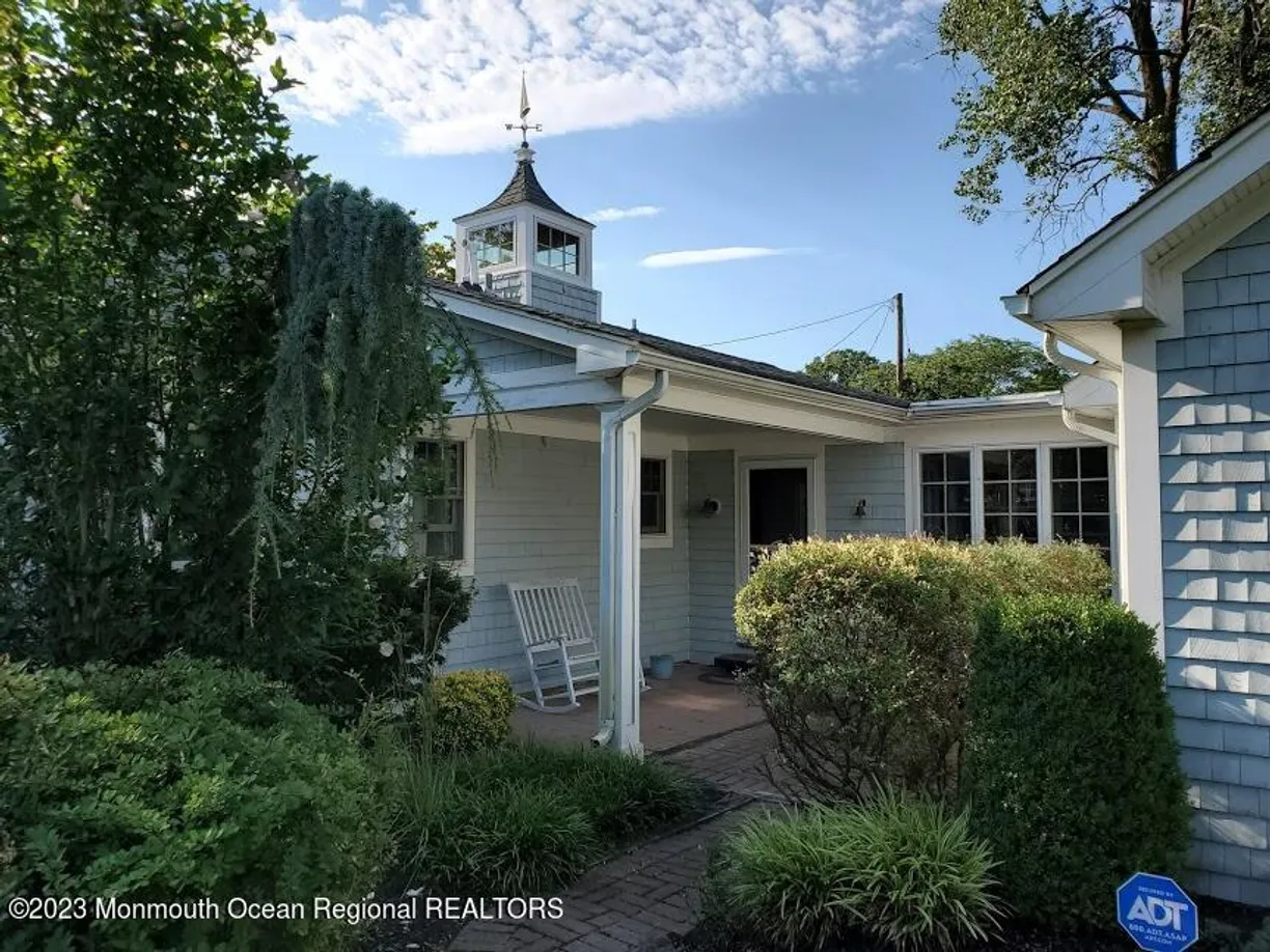 Rockland/Orange/NJ Real Estate | View 218 Bridge Avenue | Listing