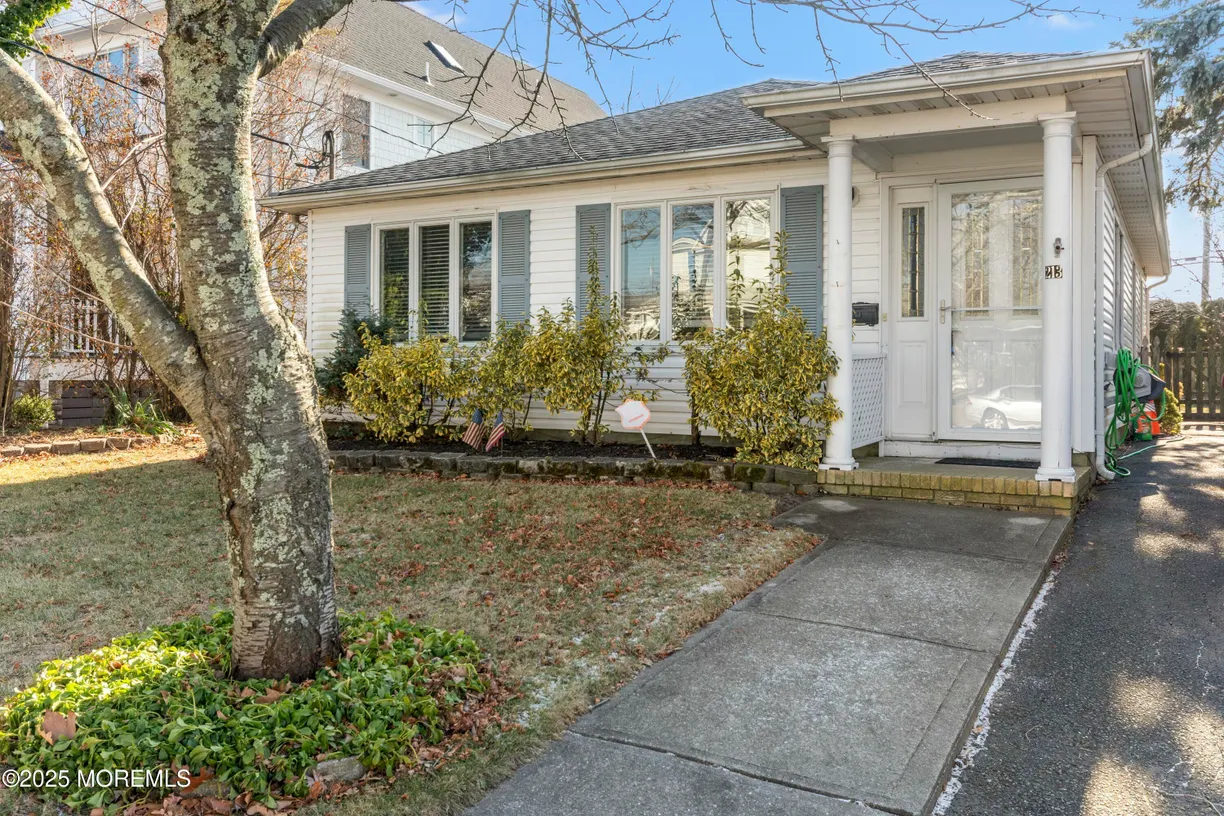 Rockland/Orange/NJ Real Estate | View 213 3rd Avenue | 3 Beds, 3 Baths