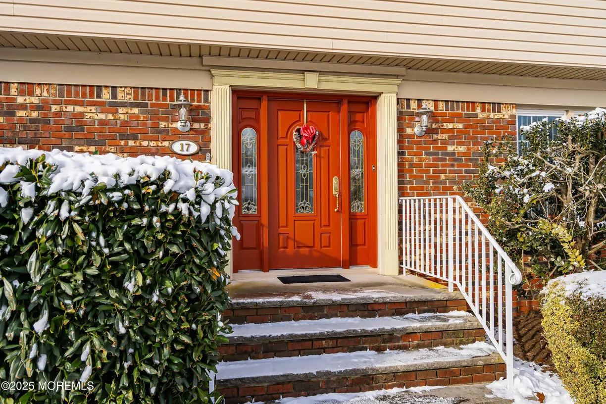 Rockland/Orange/NJ Real Estate | View 17 Porsche Drive | 5 Beds, 2 Baths