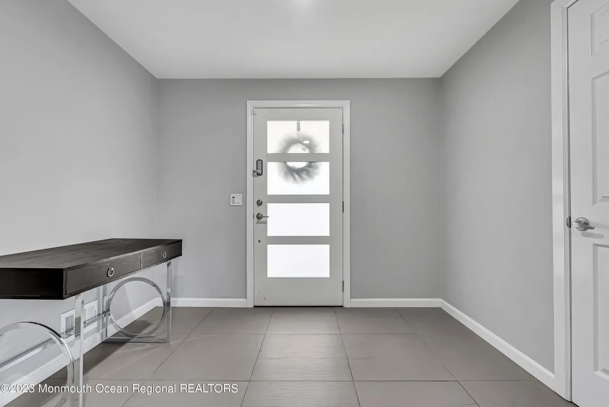 Rockland/Orange/NJ Real Estate | View 17 Roslyn Drive | Listing